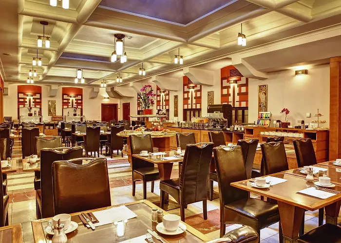 Hotel Majestic Plaza