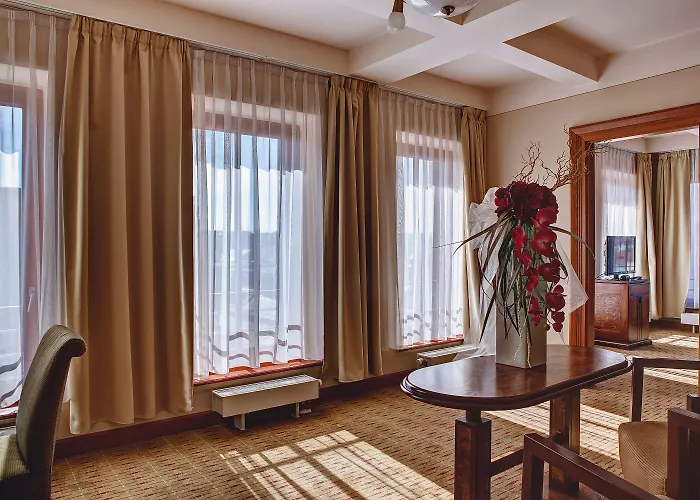 Hotel Majestic Plaza