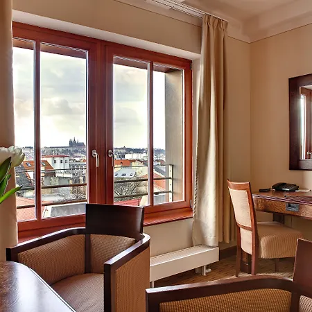 Hotell Majestic Plaza