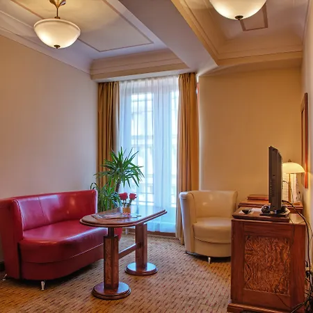 Szálloda Majestic Plaza 4*