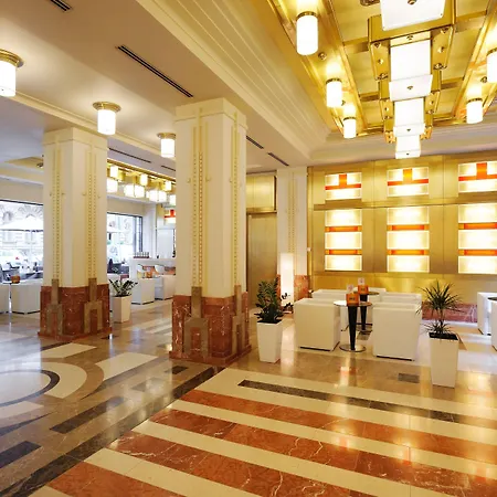 Majestic Plaza מלון פראג
