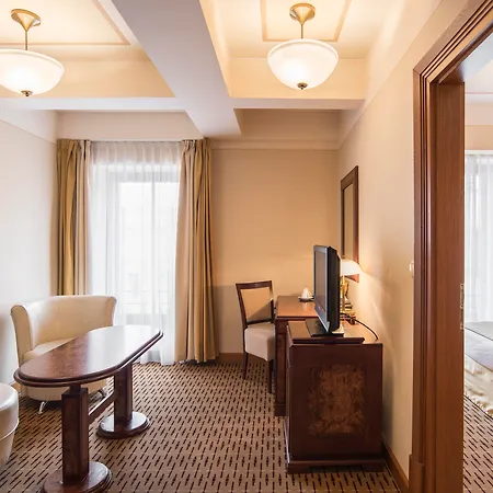 Majestic Plaza 4* פראג